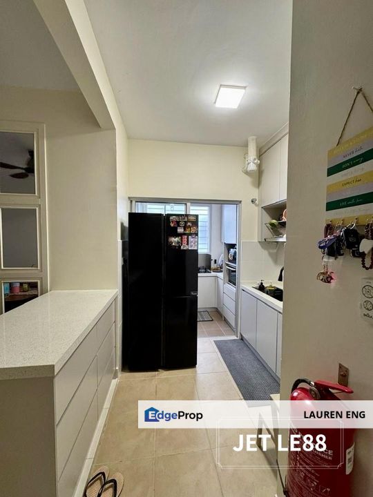 Aronia Apartment Bandar Parklands Bukit Tinggi Klang Fully Renovated Full Loan House For Sale !!, Selangor, Klang