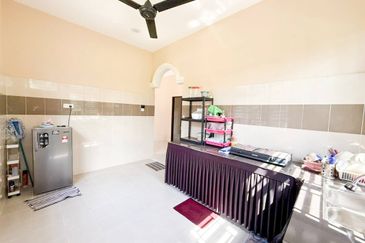 Semi-D Freehold Baru Siap | 3R2B | Taman Ara Murni, Ajil – RM315,000
