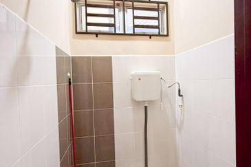 Semi-D Freehold Baru Siap | 3R2B | Taman Ara Murni, Ajil – RM315,000
