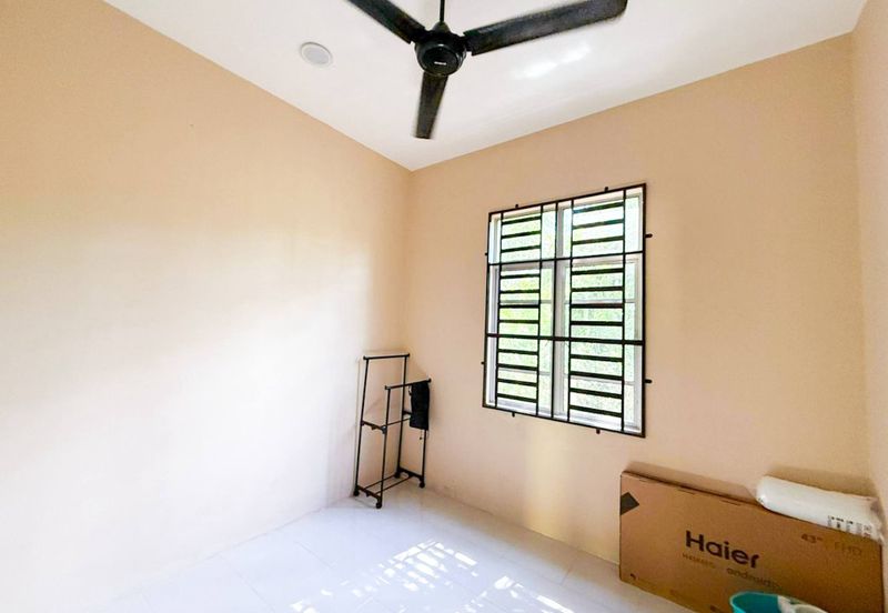 Semi-D Freehold Baru Siap | 3R2B | Taman Ara Murni, Ajil – RM315,000
