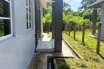 Semi-D Freehold Baru Siap | 3R2B | Taman Ara Murni, Ajil – RM315,000
