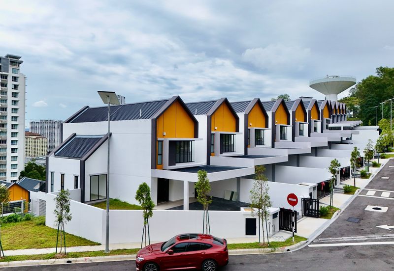 Corner Lot 3-Storey Superlink Freehold – RM3.0M Only
