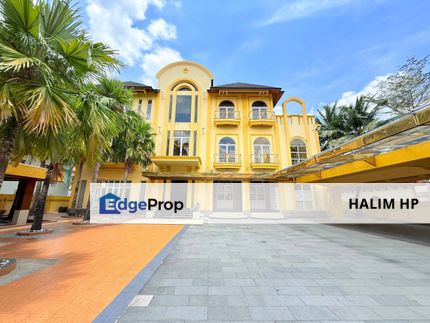 Luxury 3-Storey Bungalow Country Heights – 23,500 sqft Built-Up, Lake View!
, Selangor, Country Heights