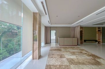 3 Storey Commercial Bungalow JALAN CHANGKAT RAJA CHULAN BUKIT CEYLON KUALA LUMPUR