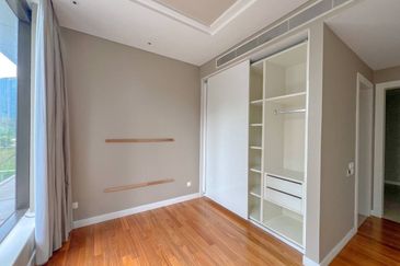 3 Storey Commercial Bungalow JALAN CHANGKAT RAJA CHULAN BUKIT CEYLON KUALA LUMPUR