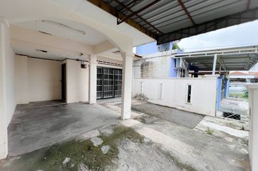 Jalan Cempaka Sari 11