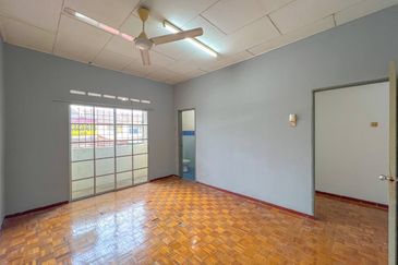 Jalan Cempaka Sari 11