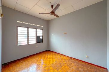 Jalan Cempaka Sari 11