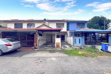 Jalan Cempaka Sari 11