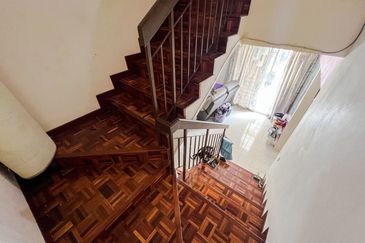 Jalan Setia Indah U13/10