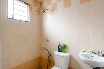 Jalan Setia Indah U13/10