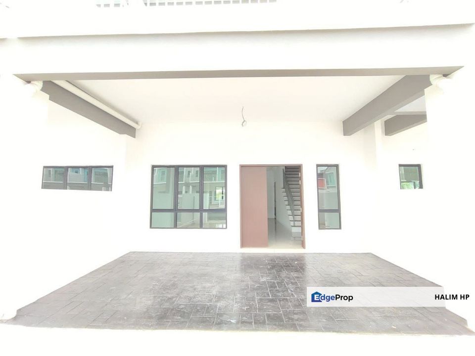 Ready-to-Move-In Double Storey Terrace Home at Taman Semarang Intan, Dengkil, Selangor, Dengkil