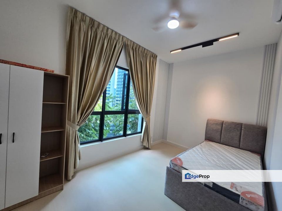 Mezzo, Penang, Gelugor