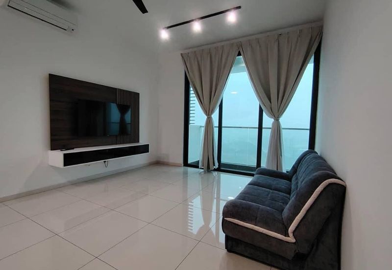 The M @ Medini Macrolink