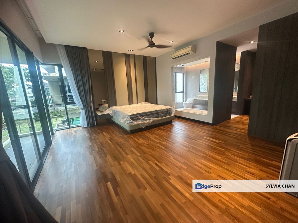 Bungalow w. Private Swimming Pool @ Leisure Farm/ Horizon Hills/ East Ledang / Emerald Bay , Johor, Gelang Patah