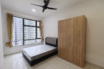 D'Summit Residences @ Kempas Utama