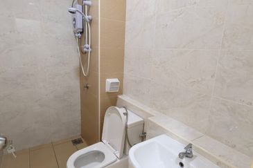 D'Summit Residences @ Kempas Utama