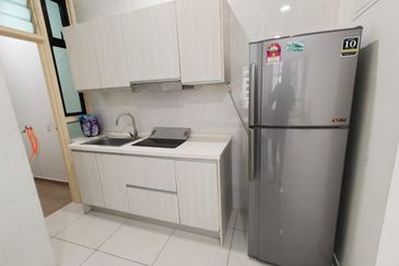 D'Summit Residences @ Kempas Utama