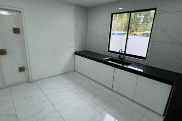 Jalan Mutiara Emas 2/32