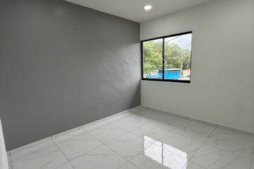 Jalan Mutiara Emas 2/32