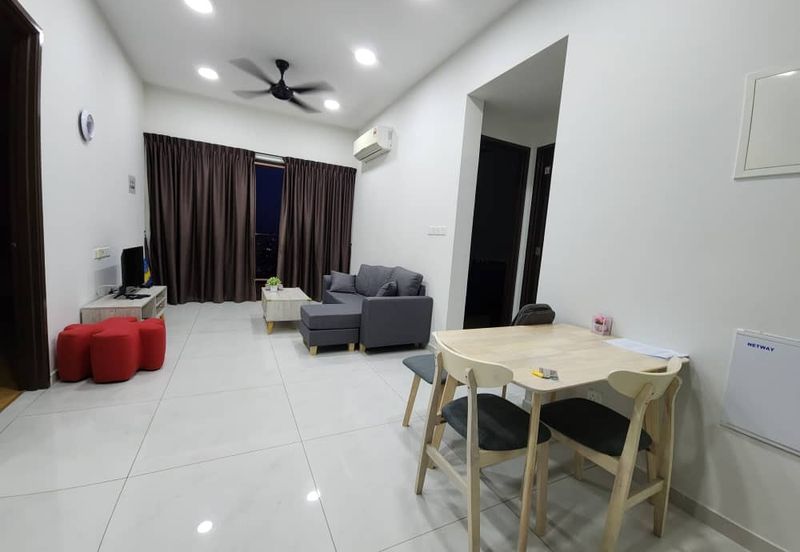 Baypoint @ Country Garden Danga Bay