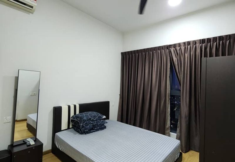 Baypoint @ Country Garden Danga Bay