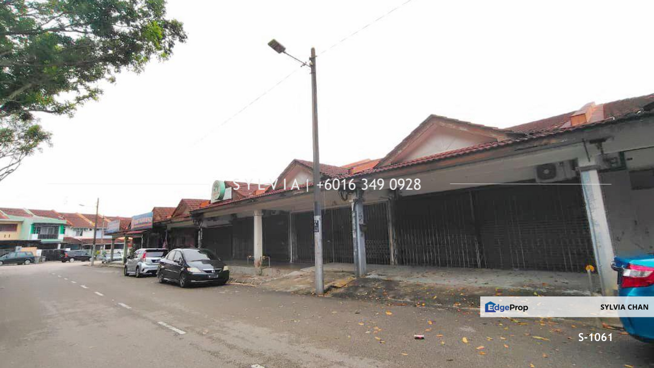 Single Storey Low Cost Shop @ Taman Rinting / Bandar Seri Alam / Megah Ria / Permas, Johor, Masai