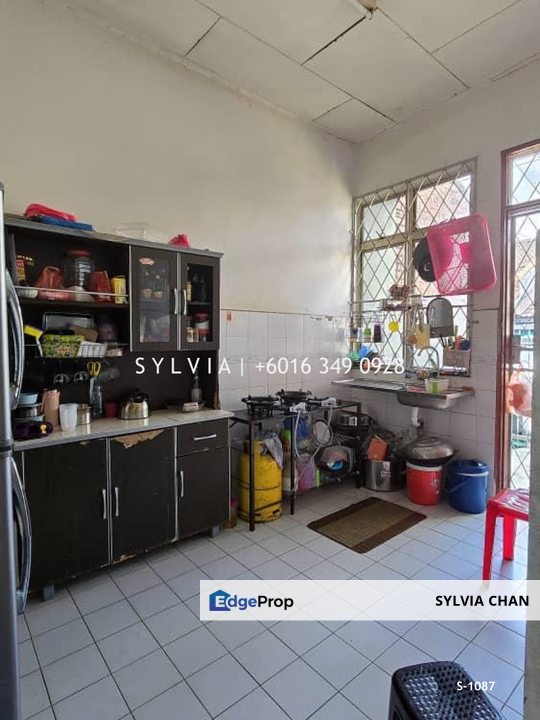 Single Storey Terrace @ Taman Senai Utama, Johor, Senai