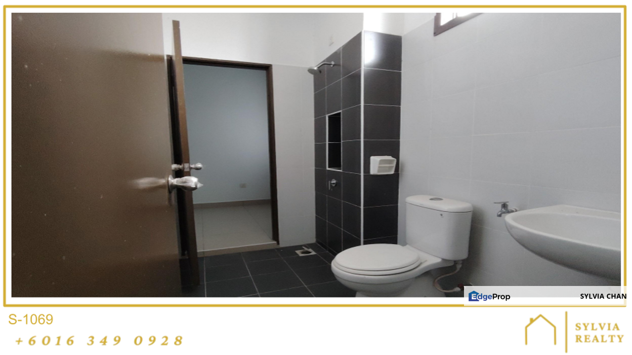 4R3B DOUBLE STOREY TERRACE HOUSE @ PULAI HIJAUN / KANGKAR PULAI, Johor, Kangkar Pulai