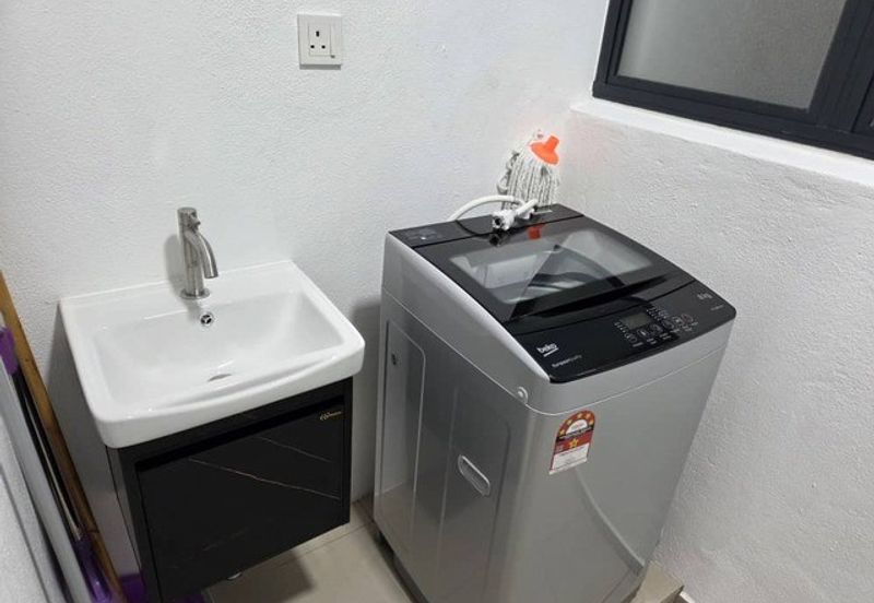 Savvy @ Riana Dutamas *