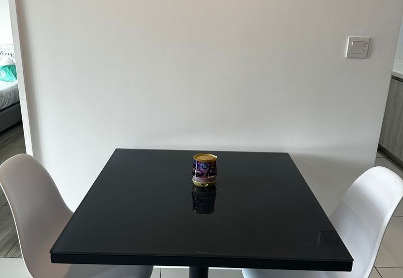 Kenwingston Square Garden