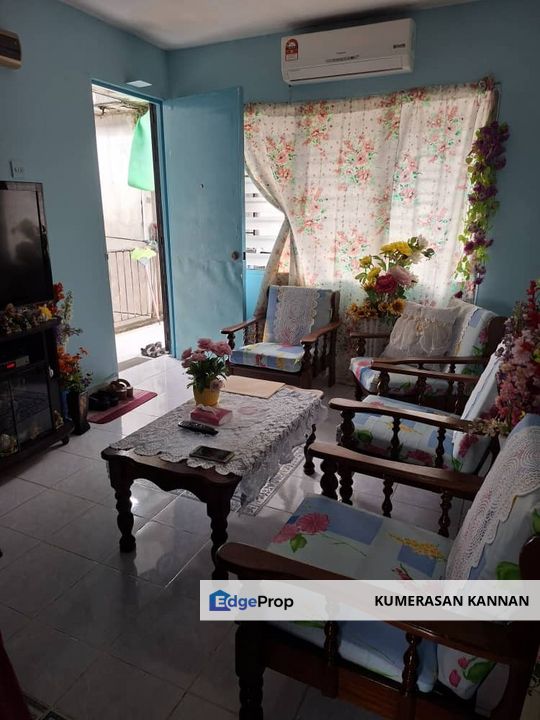 Flat Taman Dagang Ampang Jaya For Sale close to LRT, Selangor, Ampang
