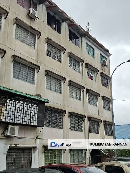 Flat Taman Dagang Ampang Jaya For Sale close to LRT, Selangor, Ampang
