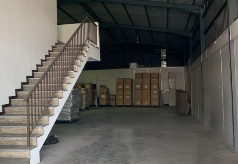 Ipoh Sri Rapat 1.5sty Semi D factory for rent