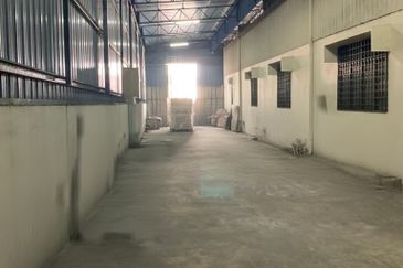 Ipoh Sri Rapat 1.5sty Semi D factory for rent