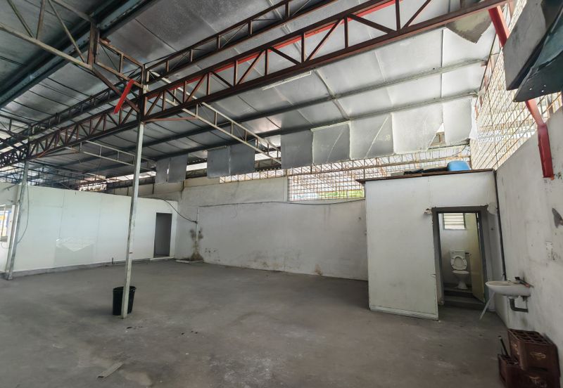 Jalan Pasir Puteh, Station 18