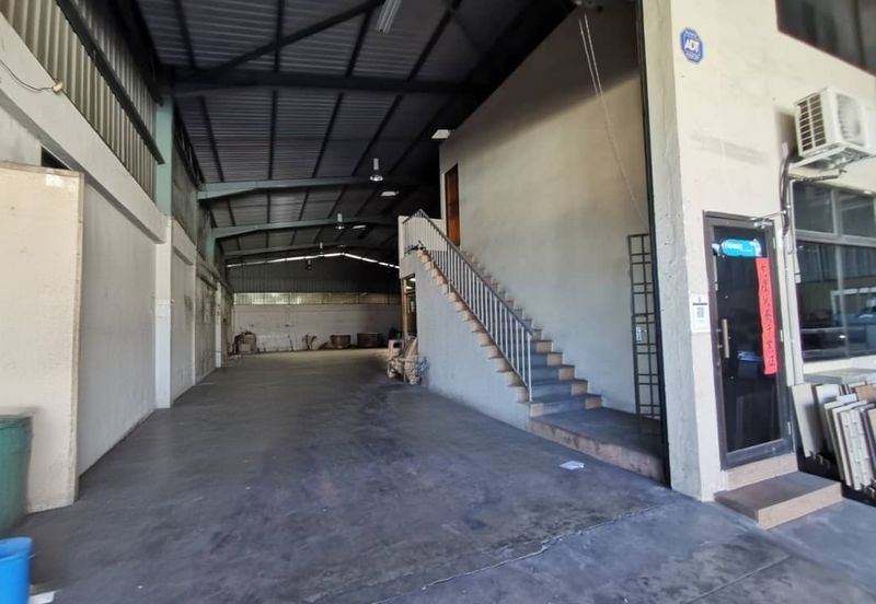 1.5 storey Semi D factory @ Sri Rapat @ Ipoh