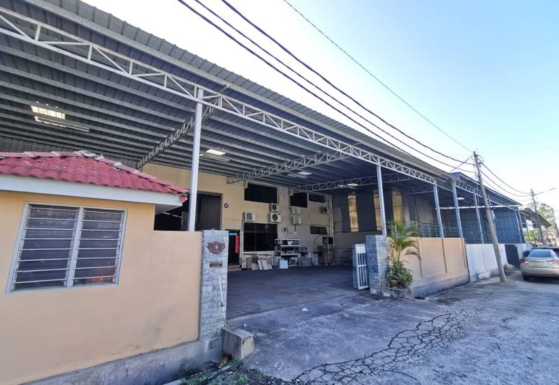 1.5 storey Semi D factory @ Sri Rapat @ Ipoh