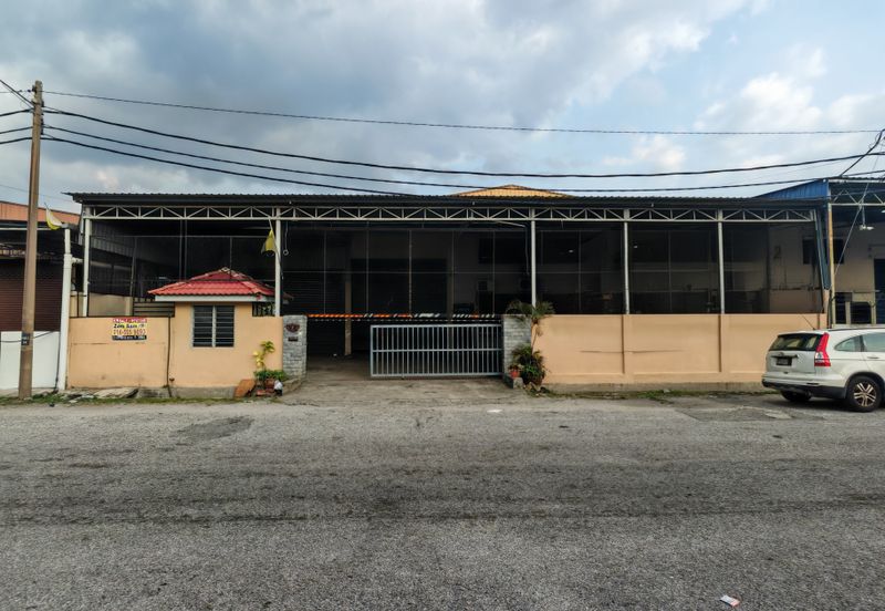 1.5 storey Semi D factory @ Sri Rapat @ Ipoh