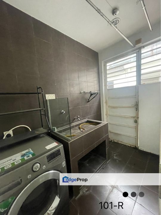 A STOCK!! Kemuning Indah Residence Shah Alam 2 Storey Terrace House 22x75 RENOVATED!!, Selangor, Seri Kembangan