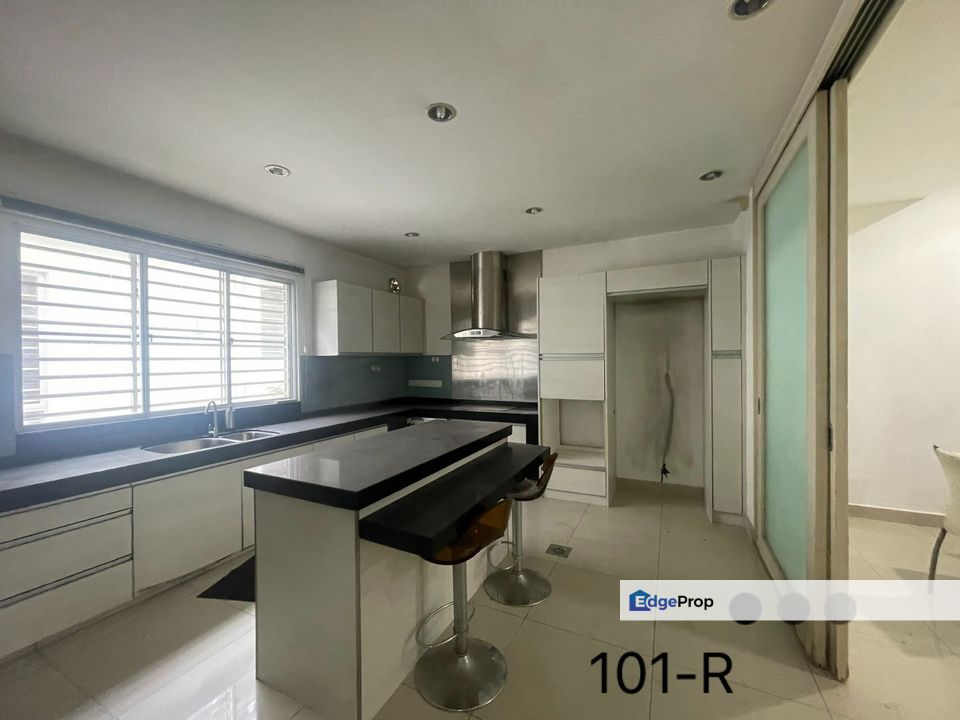 A STOCK!! Kemuning Indah Residence Shah Alam 2 Storey Terrace House 22x75 RENOVATED!!, Selangor, Seri Kembangan