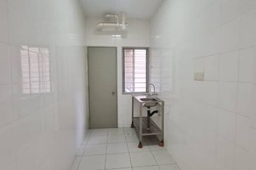 Pangsapuri Akasia, Bandar Botanic