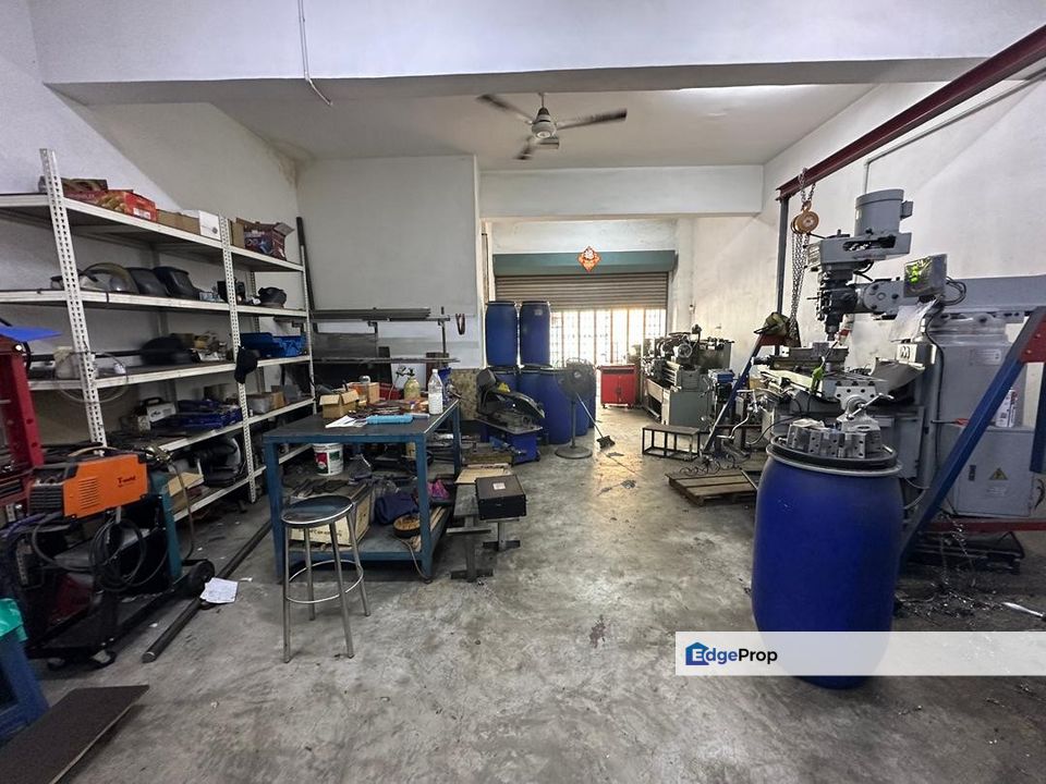 FACING MAIN ROAD!! Klang Sentral Ground Floor Shoplot 22x73 READY NOW!!, Selangor, Klang