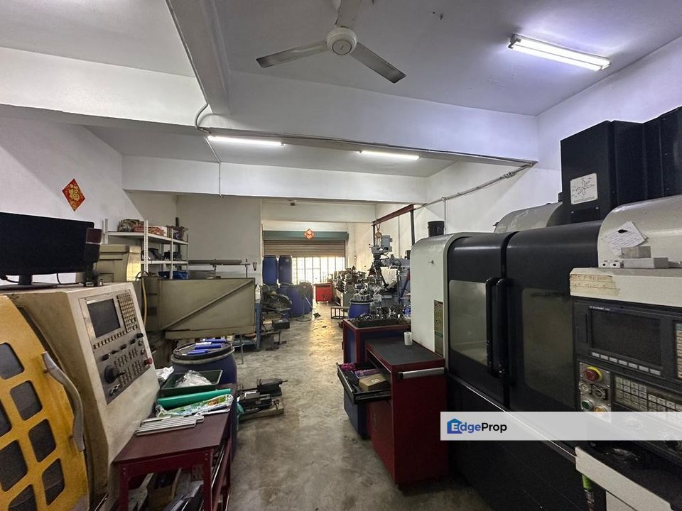 FACING MAIN ROAD!! Klang Sentral Ground Floor Shoplot 22x73 READY NOW!!, Selangor, Klang