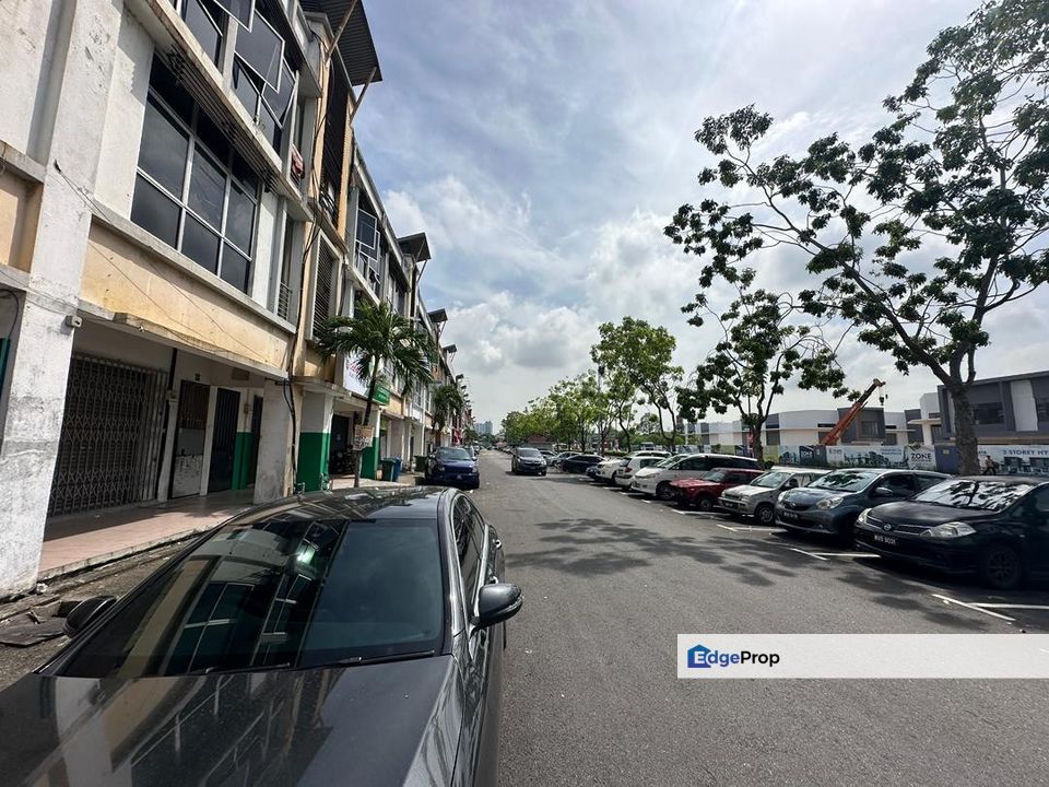 SUPER LIMITED!! Klang Sentral Ground Floor Shoplot 22x73 FACING MAIN ROAD!!, Selangor, Klang
