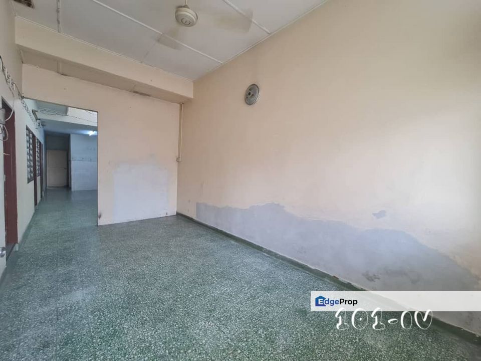 FACING OPEN!! Jalan Meru Klang Single Storey House 20x80 BEST BUY!!, Selangor, Klang