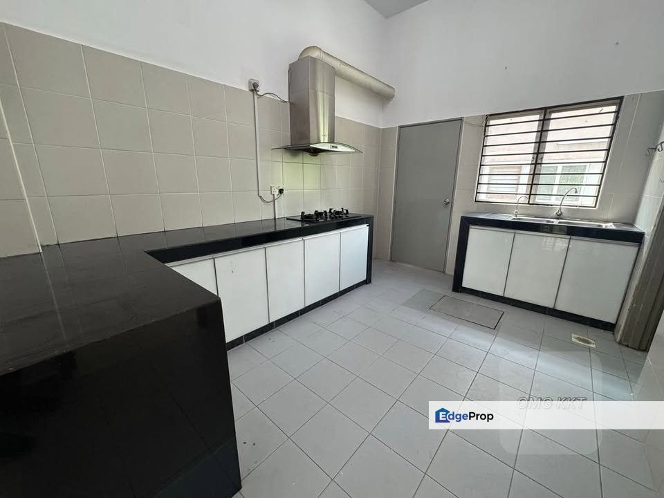 RENOVATED!! Batu Belah Klang Double Storey Endlot House LIMITED UNIT!!, Selangor, Klang