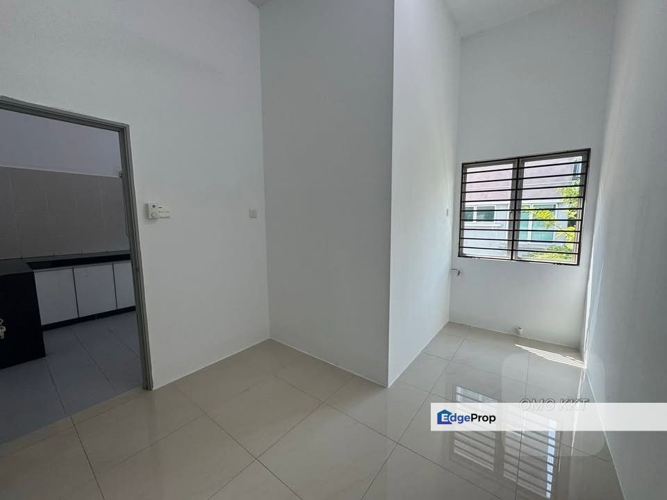 RENOVATED!! Batu Belah Klang Double Storey Endlot House LIMITED UNIT!!, Selangor, Klang