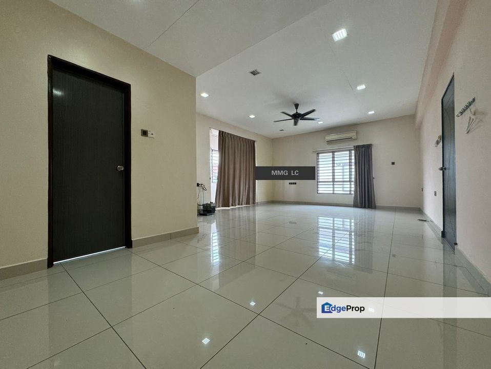 Batu Belah Klang Double Storey Semi-D For Sale 38x85 Gated Guarded, Selangor, Klang