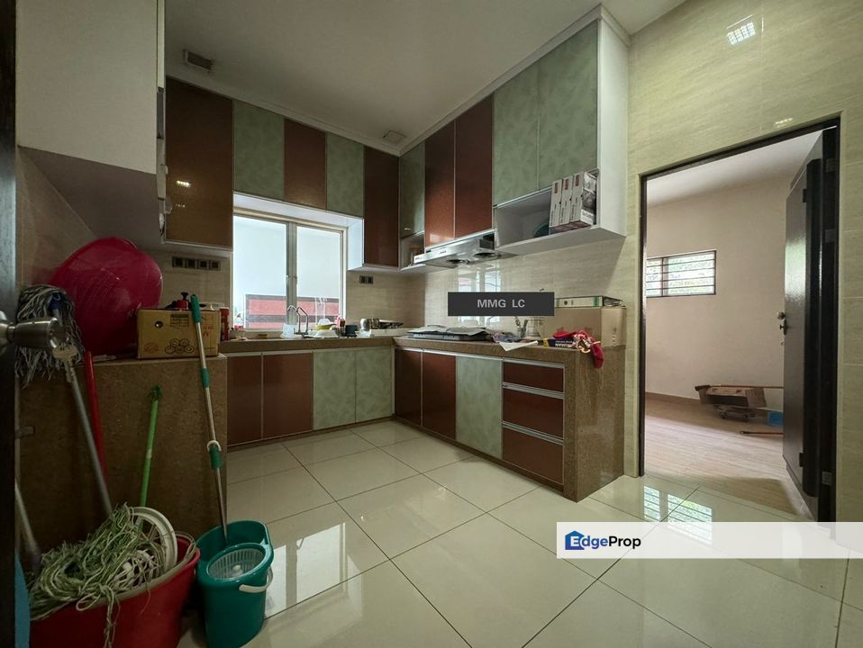 Batu Belah Klang Double Storey Semi-D For Sale 38x85 Gated Guarded, Selangor, Klang